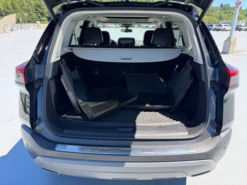 Used 2021 Nissan Rogue SV w/ Premium Package AWD/4WD image 9