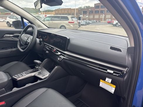 New 2026 Kia Sportage EX w/ EX Panorama Roof Package image 17