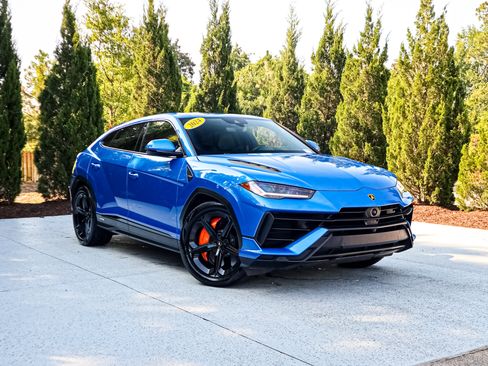 Used 2024 Lamborghini Urus S AWD/4WD image 2