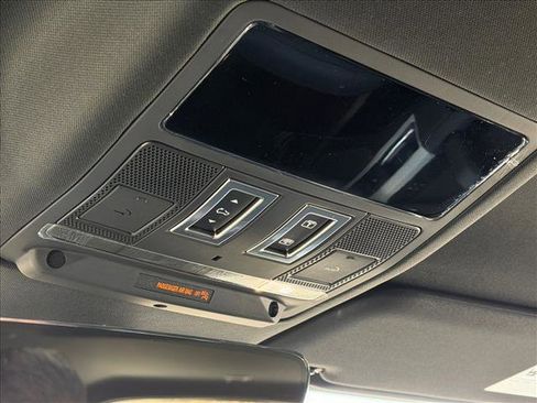 Used 2024 Land Rover Defender 110 S image 18