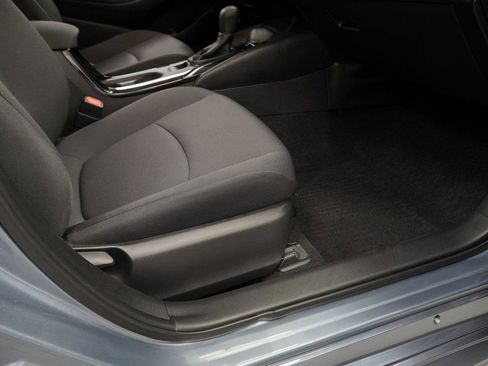 Used 2020 Toyota Corolla LE image 47