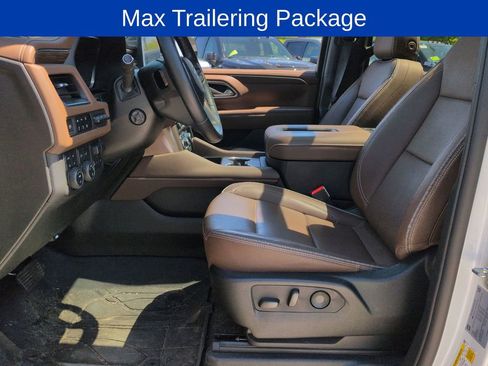 Used 2024 Chevrolet Tahoe High Country AWD/4WD image 9