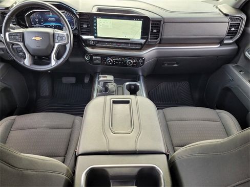 Used 2022 Chevrolet Silverado 1500 LT image 11