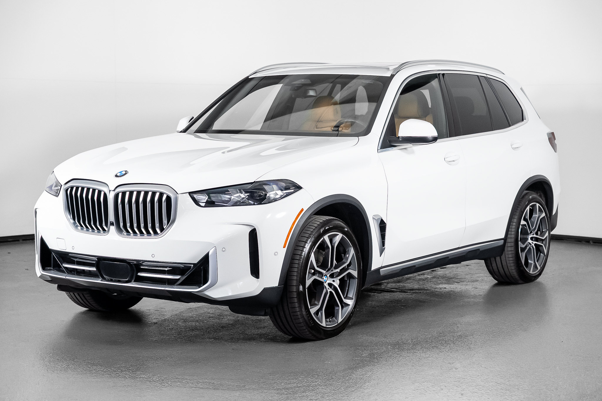 Used 2024 BMW X5 sDrive40i RWD image 12