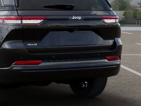 New 2026 Jeep Grand Cherokee Limited Reserve image 13