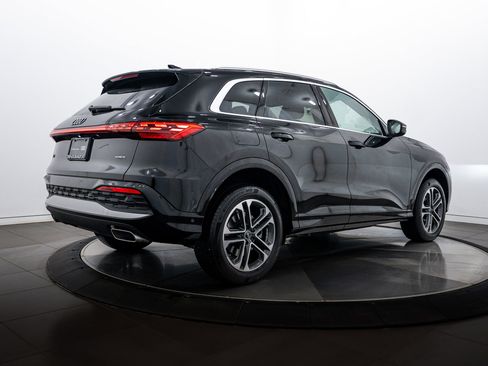 Certified 2025 Audi Q5 Premium Plus w/ Premium Plus image 4