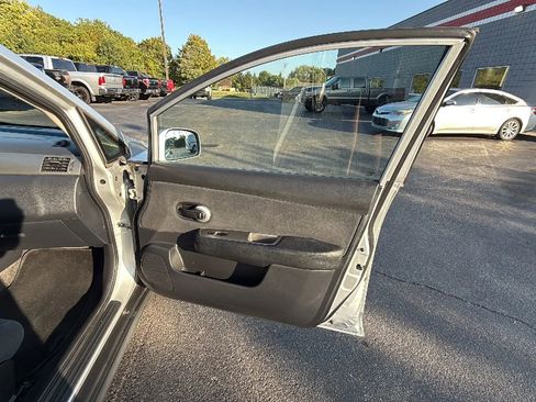 Used 2010 Nissan Versa 1.8 S w/ PWR Plus Pkg image 16