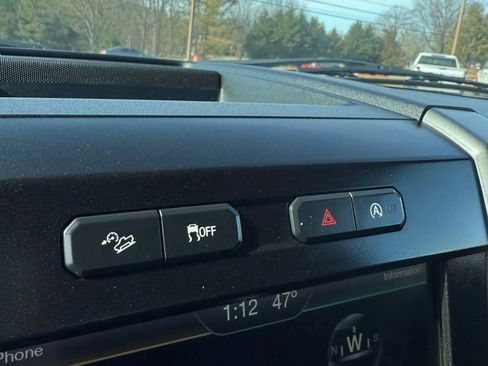 Used 2015 Ford F150 XLT w/ Equipment Group 302A Luxury image 38