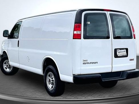 Used 2021 GMC Savana 2500 w/ Enhanced Convenience Package RWD image 4