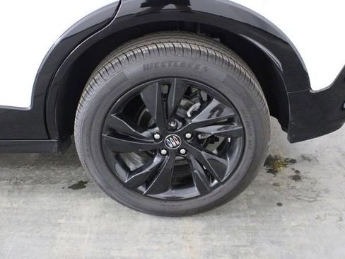 Used 2024 Buick Encore GX Sport Touring image 37