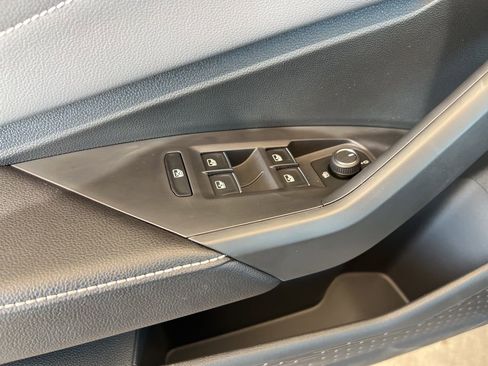 New 2025 Volkswagen Jetta SEL image 29