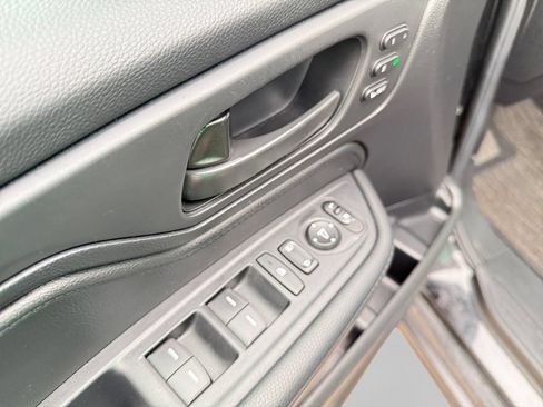 Used 2025 Honda Odyssey EX-L image 19