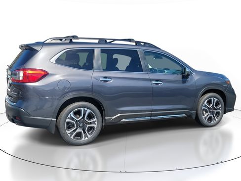Used 2023 Subaru Ascent Touring image 3