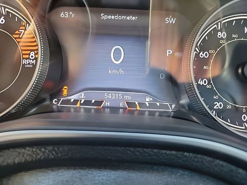 Used 2020 Jeep Cherokee Limited image 23