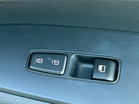 Used 2024 Kia Forte LXS w/ LXS Technology Package image 31