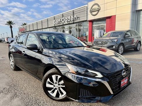 Certified 2025 Nissan Altima 2.5 S image 1