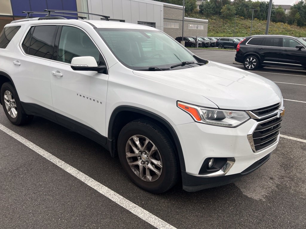 Used 2018 Chevrolet Traverse LT w/ LPO, Floor Liner Package AWD/4WD image 6