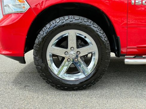 Used 2018 RAM 1500 Express AWD/4WD image 33