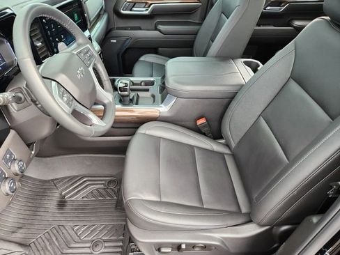 Certified 2025 Chevrolet Silverado 1500 LT Trail Boss w/ Convenience Package II AWD/4WD image 8