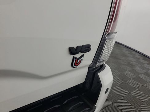 Used 2021 Toyota Tacoma TRD Off-Road image 31