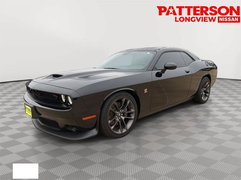 Used 2023 Dodge Challenger R/T Scat Pack RWD image 4