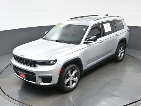 Used 2021 Jeep Grand Cherokee L Limited AWD/4WD image 35