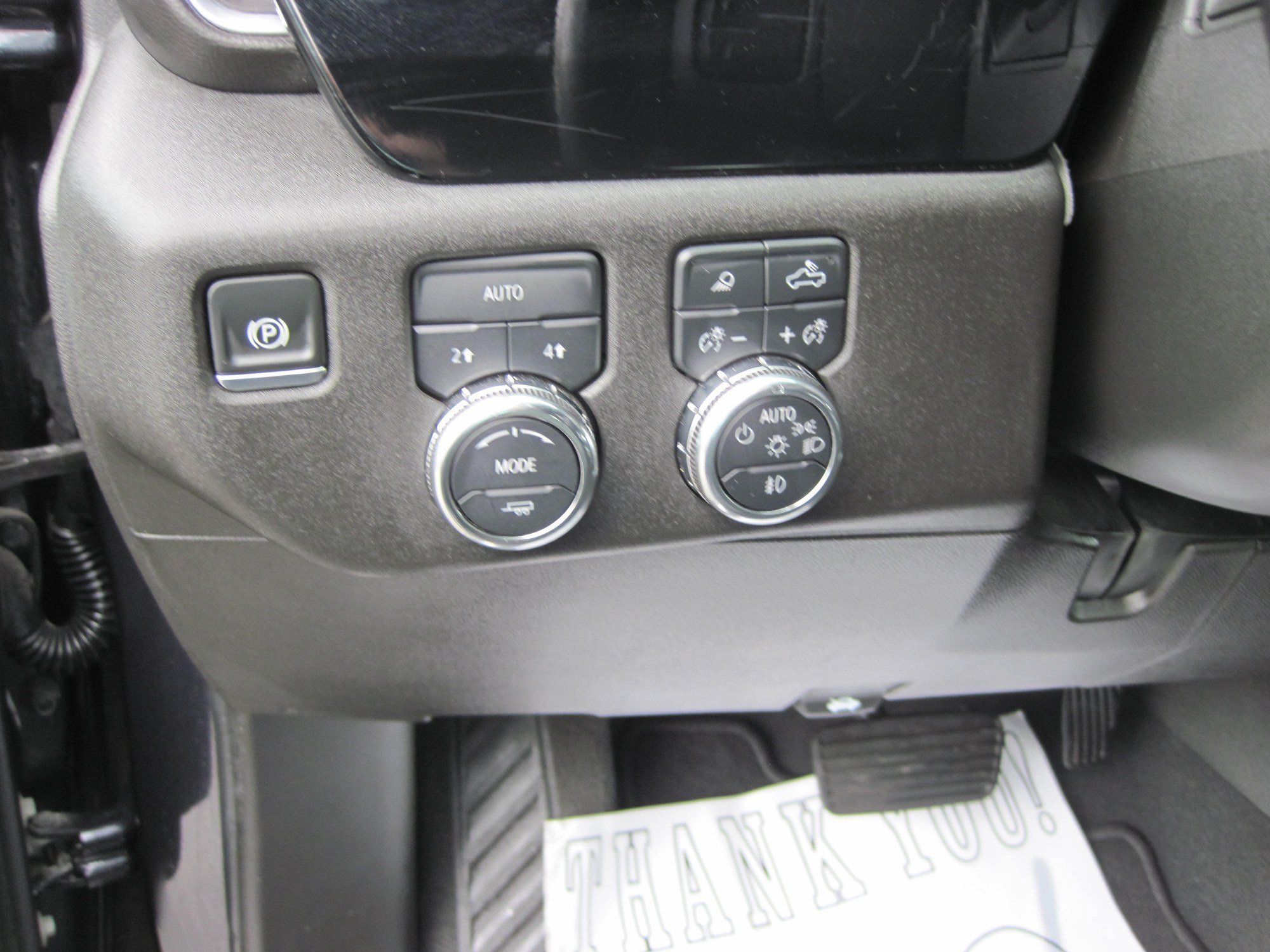 Used 2025 GMC Sierra 1500 SLT AWD/4WD image 14
