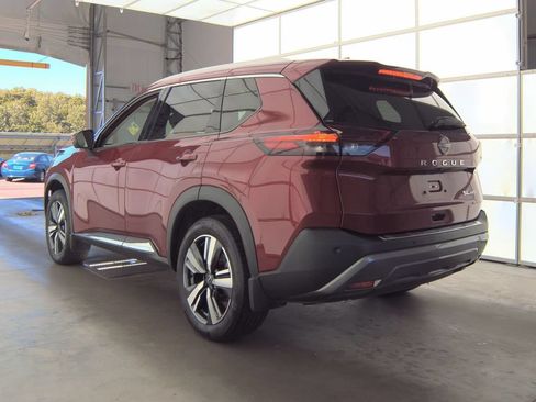 Used 2023 Nissan Rogue SL AWD/4WD image 4