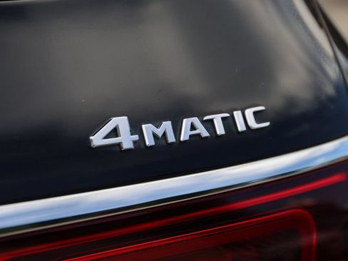Used 2020 Mercedes-Benz GLS 450 4MATIC image 9