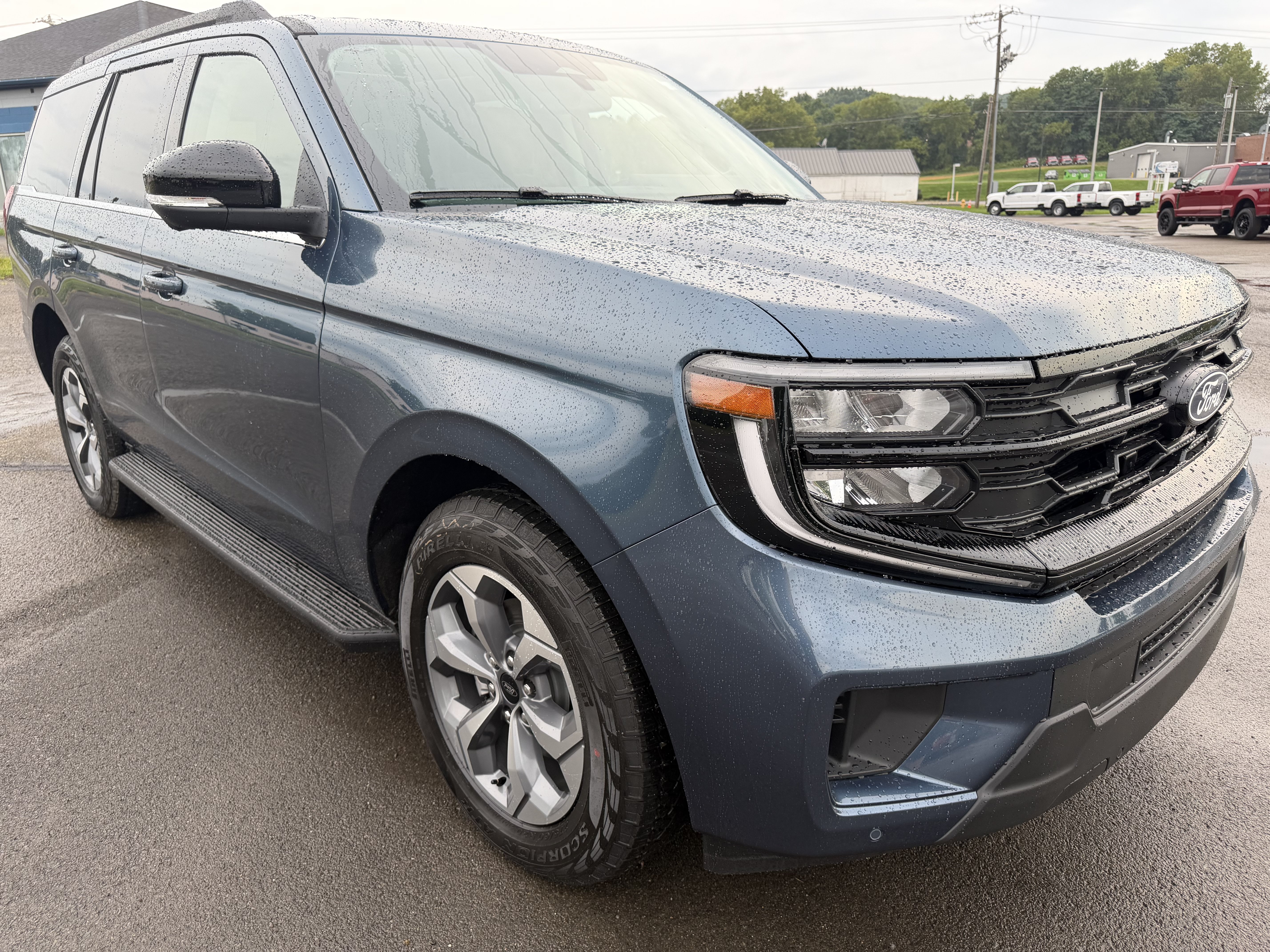 New 2027 Ford Expedition Active AWD/4WD image 1