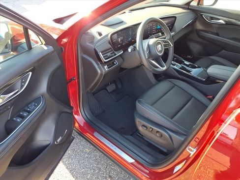 Used 2025 Buick Envision Preferred AWD/4WD image 9