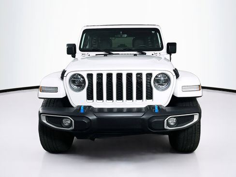 Used 2022 Jeep Wrangler Sahara w/ Safety Group image 2
