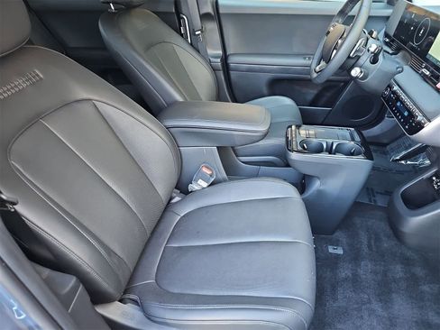 Used 2025 Hyundai Ioniq 5 SEL image 18