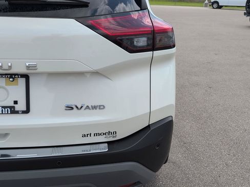 Used 2023 Nissan Rogue SV AWD/4WD image 6