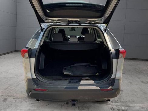 Certified 2022 Toyota RAV4 XLE w/ Carpet Mat Package (TMS) AWD/4WD image 49