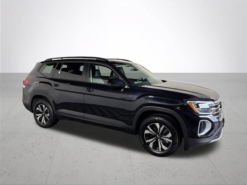 Certified 2025 Volkswagen Atlas SE AWD/4WD image 5