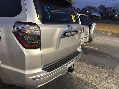 Used 2022 Toyota 4Runner Limited image 8