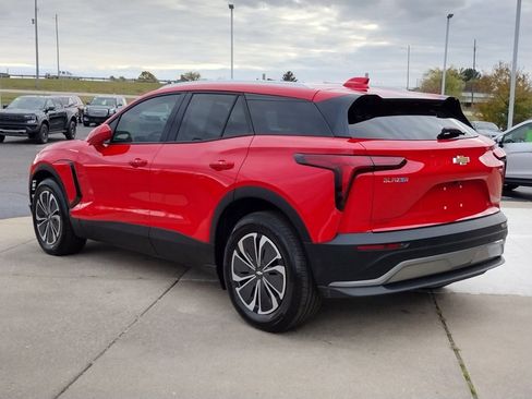 Used 2024 Chevrolet Blazer EV LT image 19