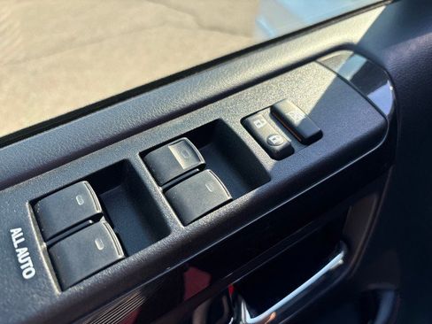 Used 2024 Toyota 4Runner TRD Off-Road Premium image 9