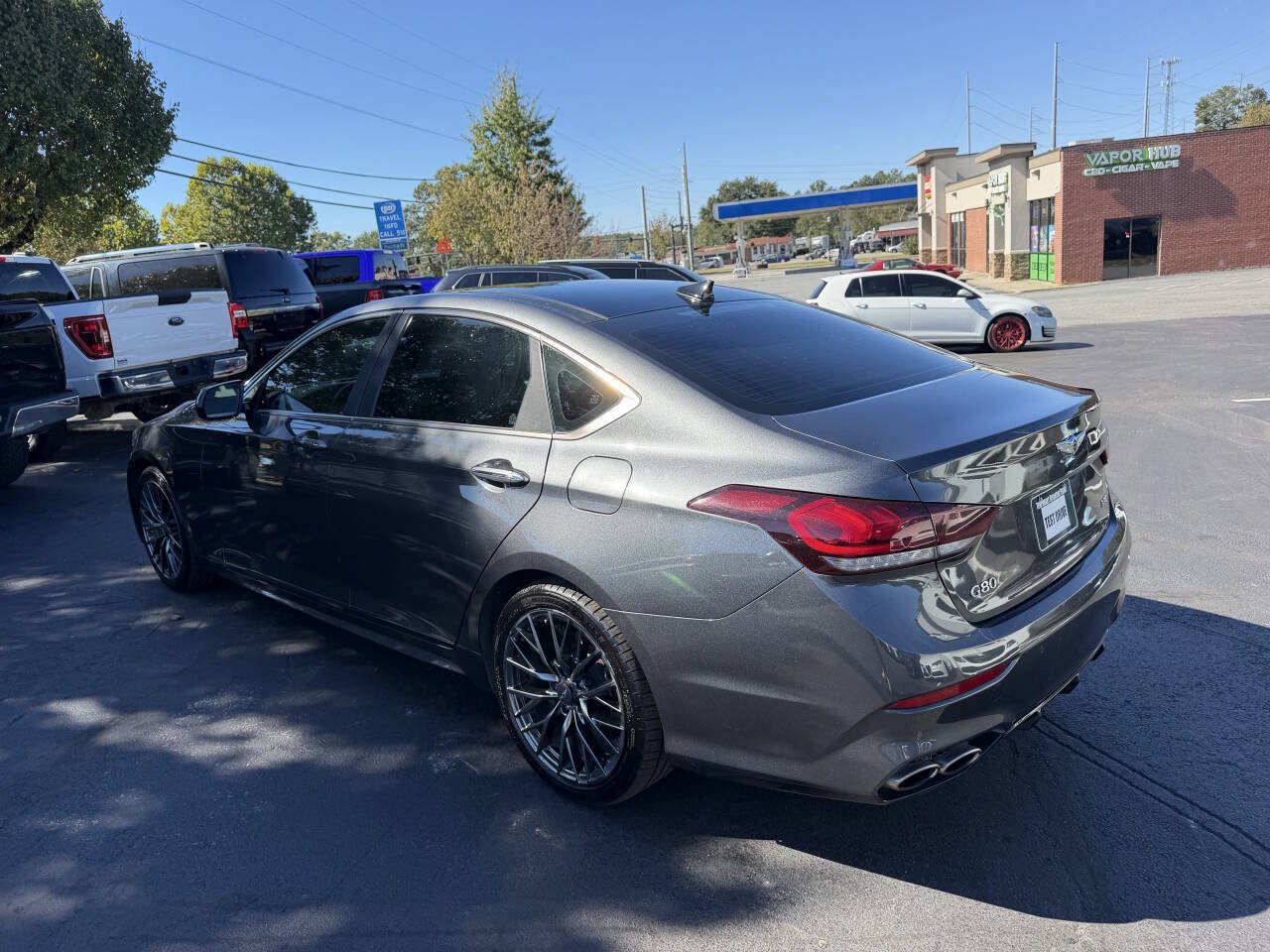 Used 2018 Genesis G80 3.3T Sport RWD image 6