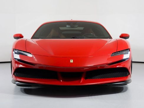 Used 2022 Ferrari SF90 Stradale image 11