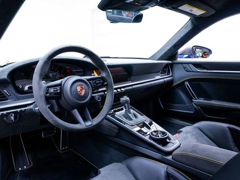 Used 2026 Porsche 911 GT3 RWD image 24