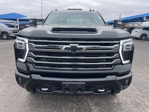 Used 2024 Chevrolet Silverado 3500 High Country w/ Technology Package image 2