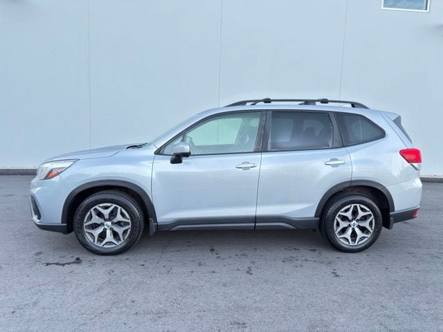 Used 2021 Subaru Forester Premium AWD/4WD image 5