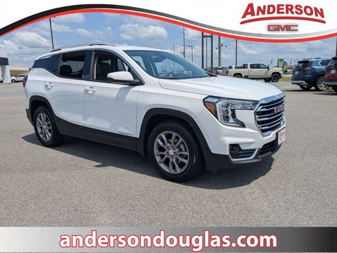 Used 2024 GMC Terrain SLT AWD/4WD image 1