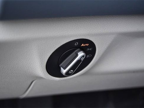 New 2026 Volkswagen Jetta SE image 11