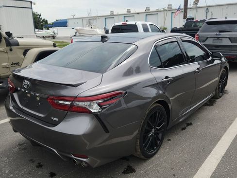 Used 2021 Toyota Camry XSE FWD image 6