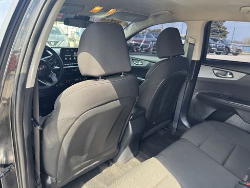 Used 2021 Kia Forte LXS image 19