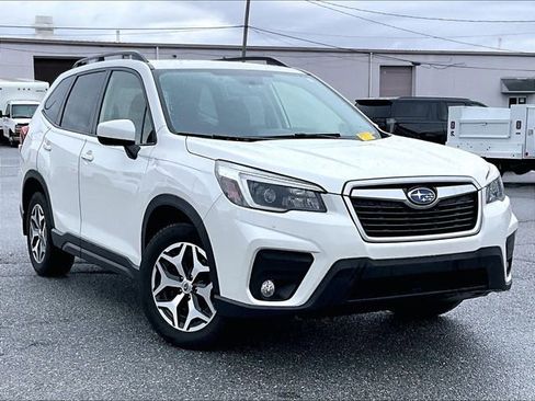 Used 2021 Subaru Forester Premium image 1