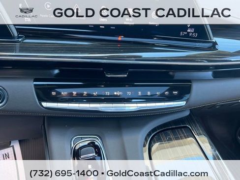 Used 2023 Cadillac Escalade Premium Luxury w/ LPO, Floor Liner Package AWD/4WD image 31